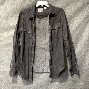 Levi dark grey button up, tailored fit shirt, men’s size S/M